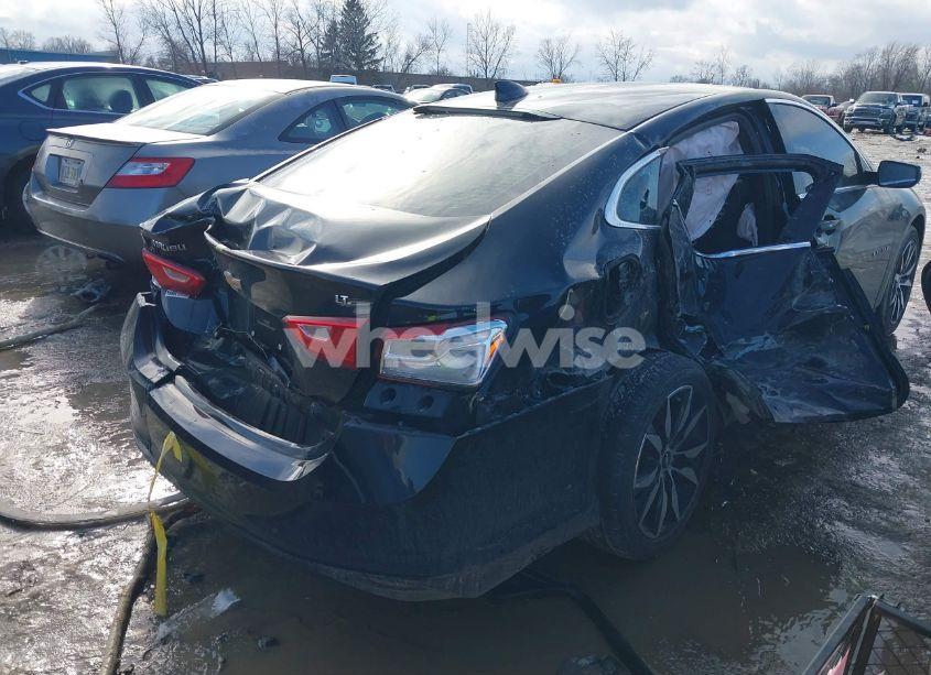 Photo 4 of 2017 Chevrolet Malibu 1LT (VIN 1G1ZE5ST1HF284768)