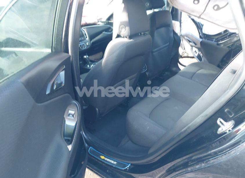 Photo 8 of 2017 Chevrolet Malibu 1LT (VIN 1G1ZE5ST1HF284768)