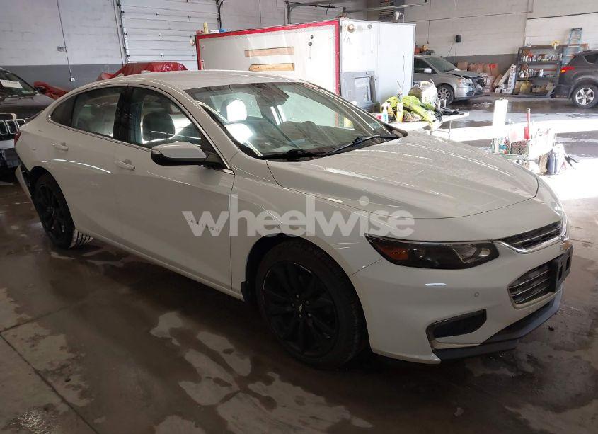 2017 Chevrolet Malibu 1LT (VIN 1G1ZE5ST1HF286004) main photo