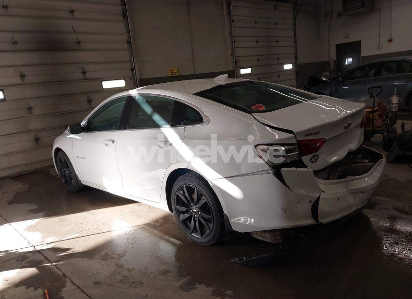 Photo 15 of 2017 Chevrolet Malibu 1LT (VIN 1G1ZE5ST1HF286004)