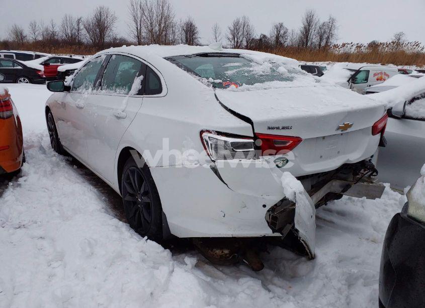 Photo 3 of 2017 Chevrolet Malibu 1LT (VIN 1G1ZE5ST1HF286004)