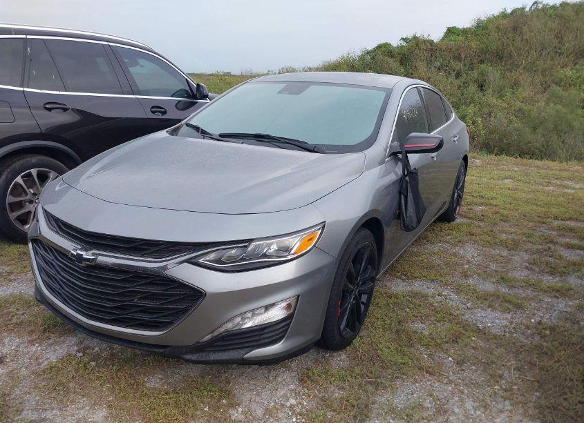 Photo 2 of 2023 Chevrolet Malibu FWD 2LT (VIN 1G1ZE5ST1PF135596)