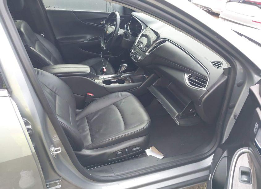 Photo 5 of 2023 Chevrolet Malibu FWD 2LT (VIN 1G1ZE5ST1PF135596)