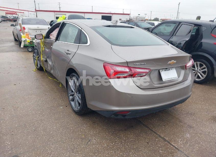 Photo 3 of 2024 Chevrolet Malibu FWD 2LT (VIN 1G1ZE5ST1RF187443)