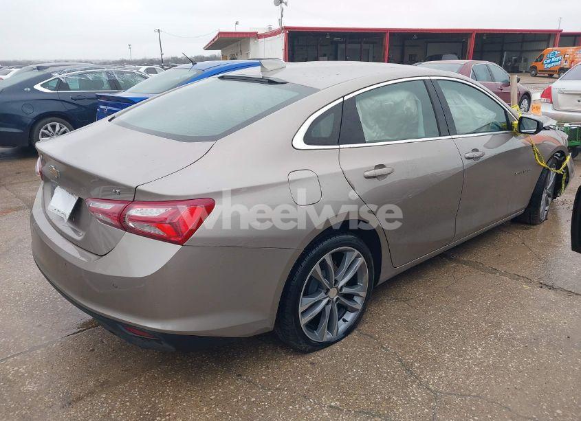 Photo 4 of 2024 Chevrolet Malibu FWD 2LT (VIN 1G1ZE5ST1RF187443)