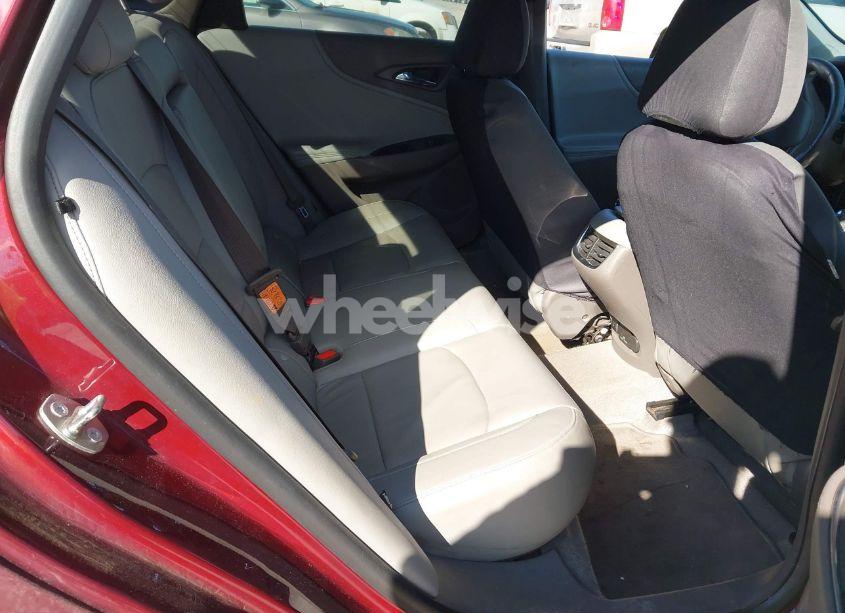 Photo 8 of 2016 Chevrolet Malibu 1LT (VIN 1G1ZE5ST2GF183771)