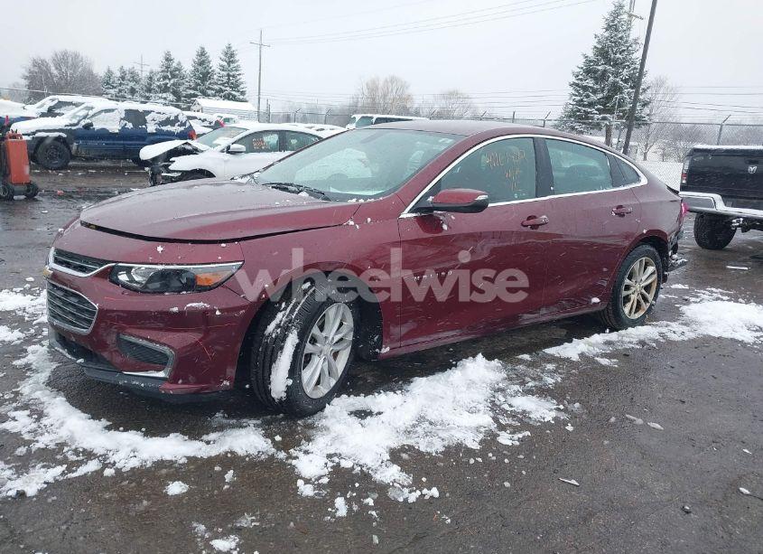 Photo 2 of 2016 Chevrolet Malibu 1LT (VIN 1G1ZE5ST2GF197430)