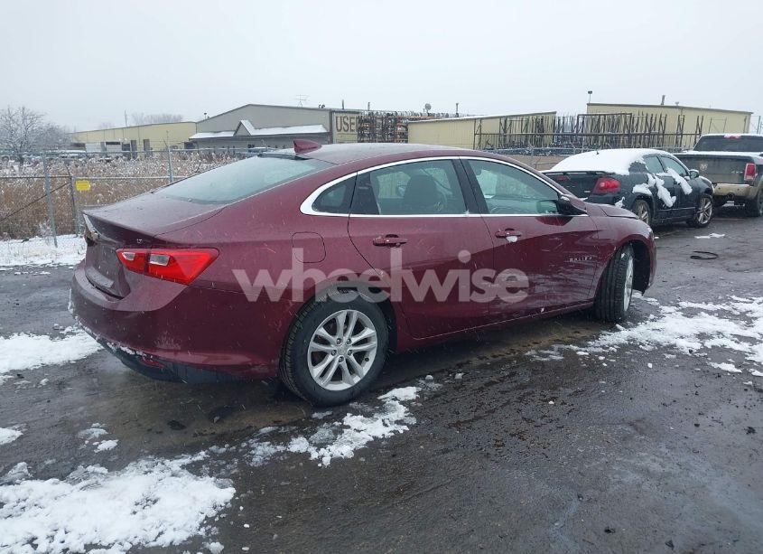 Photo 4 of 2016 Chevrolet Malibu 1LT (VIN 1G1ZE5ST2GF197430)