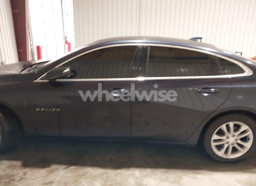 Photo 14 of 2016 Chevrolet Malibu 1LT (VIN 1G1ZE5ST2GF205350)