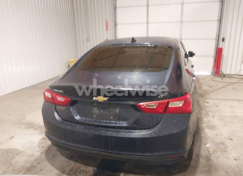 Photo 16 of 2016 Chevrolet Malibu 1LT (VIN 1G1ZE5ST2GF205350)