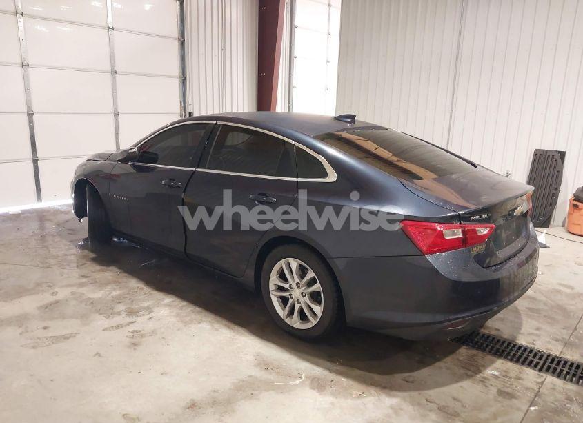 Photo 3 of 2016 Chevrolet Malibu 1LT (VIN 1G1ZE5ST2GF205350)