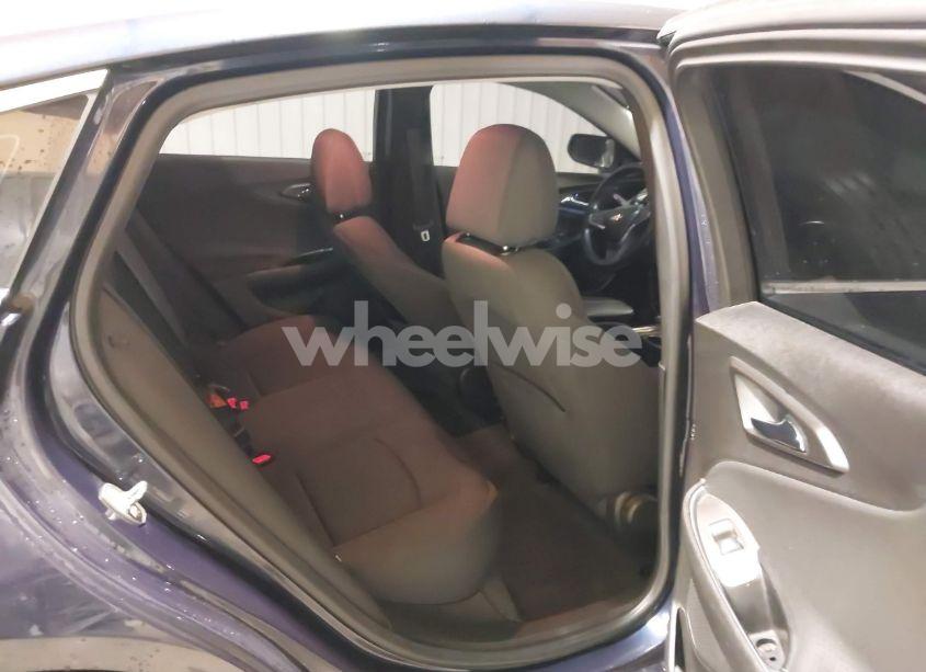 Photo 8 of 2016 Chevrolet Malibu 1LT (VIN 1G1ZE5ST2GF205350)