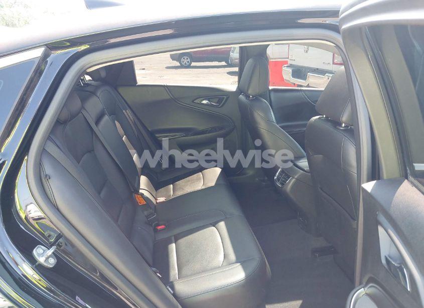 Photo 8 of 2016 Chevrolet Malibu 1LT (VIN 1G1ZE5ST2GF218115)