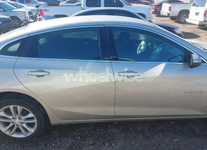 Photo 13 of 2016 Chevrolet Malibu 1LT (VIN 1G1ZE5ST2GF223766)