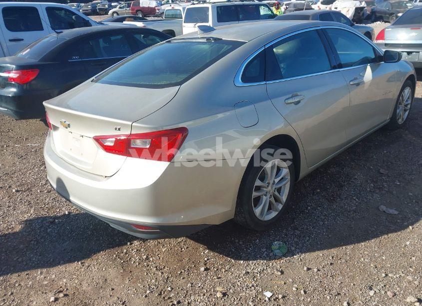 Photo 4 of 2016 Chevrolet Malibu 1LT (VIN 1G1ZE5ST2GF223766)