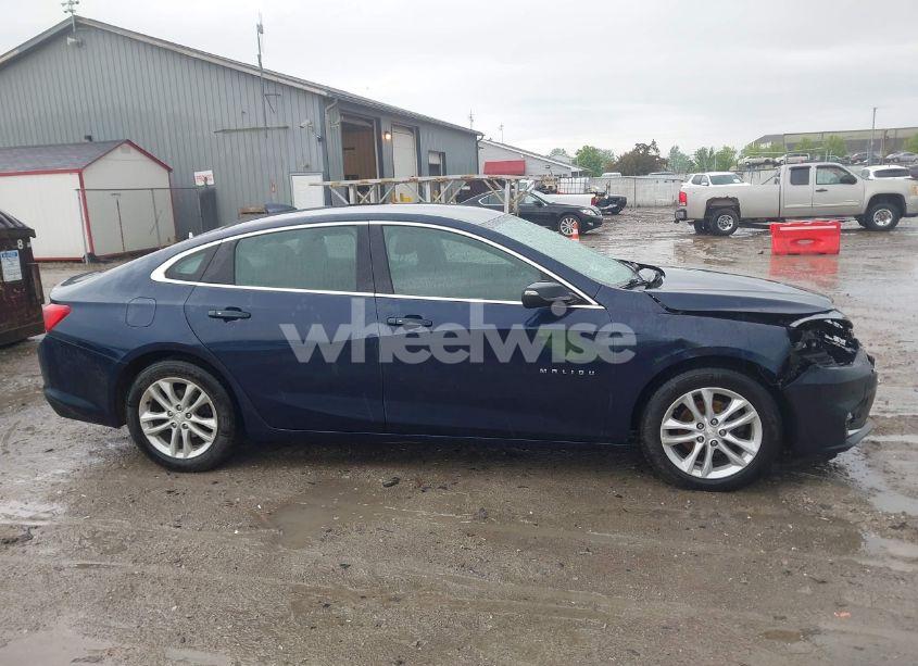 Photo 13 of 2016 Chevrolet Malibu 1LT (VIN 1G1ZE5ST2GF223900)