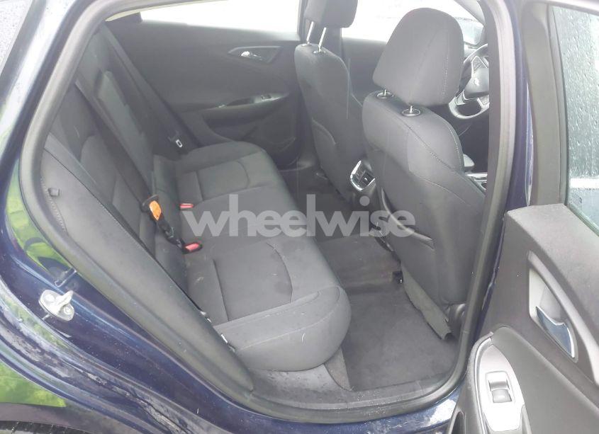 Photo 8 of 2016 Chevrolet Malibu 1LT (VIN 1G1ZE5ST2GF223900)