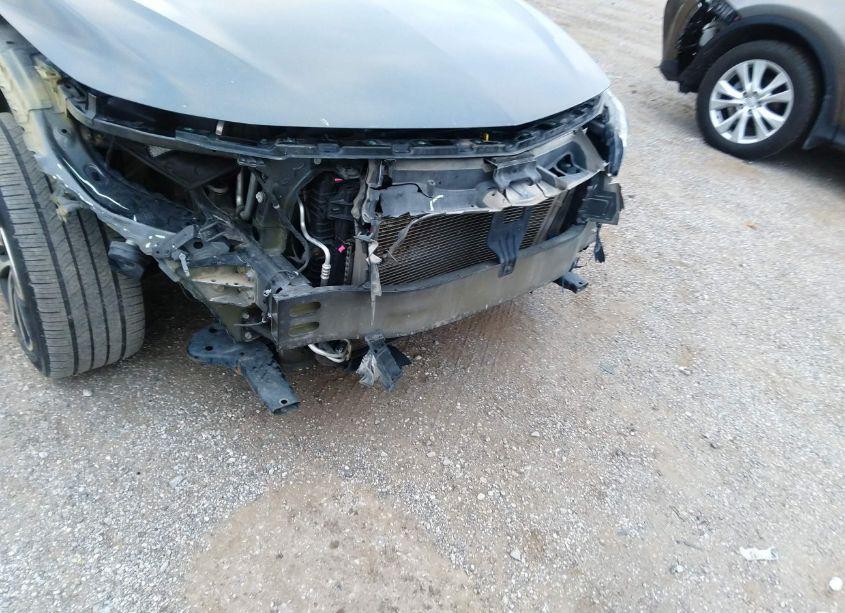 Photo 6 of 2016 Chevrolet Malibu 1LT (VIN 1G1ZE5ST2GF224416)