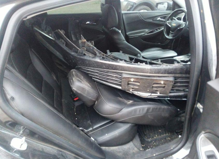 Photo 8 of 2016 Chevrolet Malibu 1LT (VIN 1G1ZE5ST2GF224416)