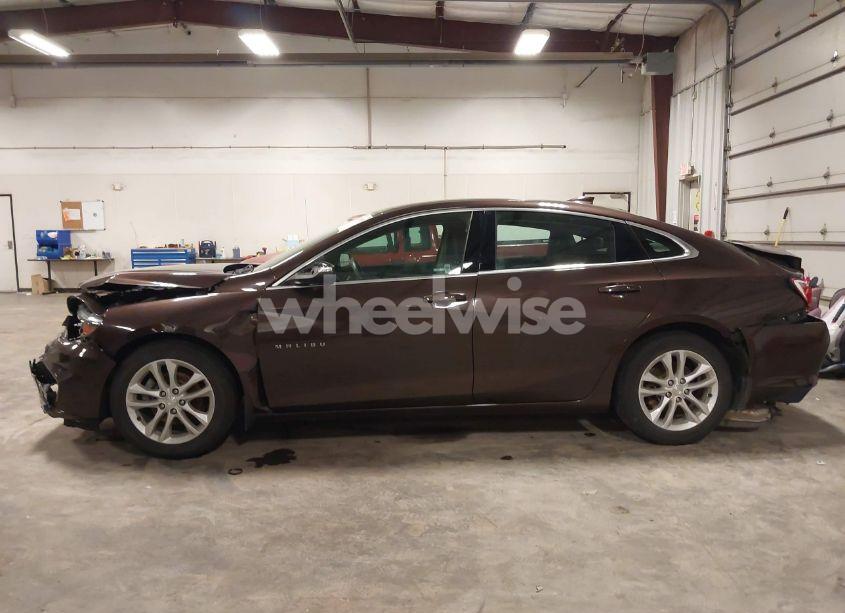 Photo 14 of 2016 Chevrolet Malibu 1LT (VIN 1G1ZE5ST2GF224979)