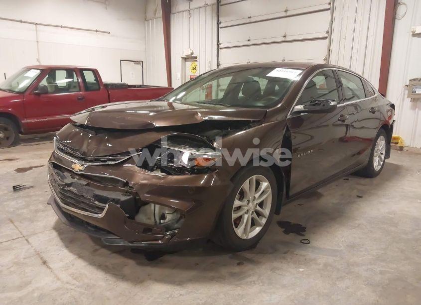 Photo 2 of 2016 Chevrolet Malibu 1LT (VIN 1G1ZE5ST2GF224979)