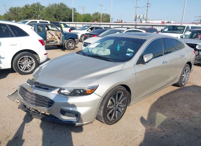 Photo 2 of 2016 Chevrolet Malibu 1LT (VIN 1G1ZE5ST2GF226490)