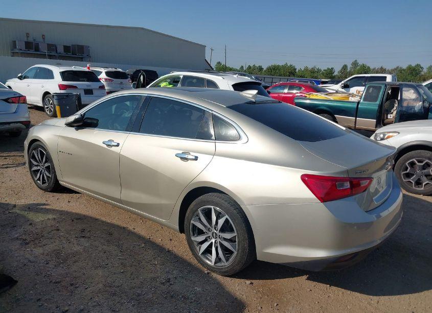 Photo 3 of 2016 Chevrolet Malibu 1LT (VIN 1G1ZE5ST2GF226490)