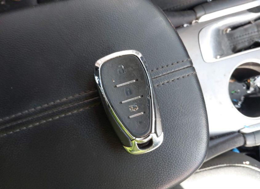 Photo 11 of 2016 Chevrolet Malibu 1LT (VIN 1G1ZE5ST2GF240325)