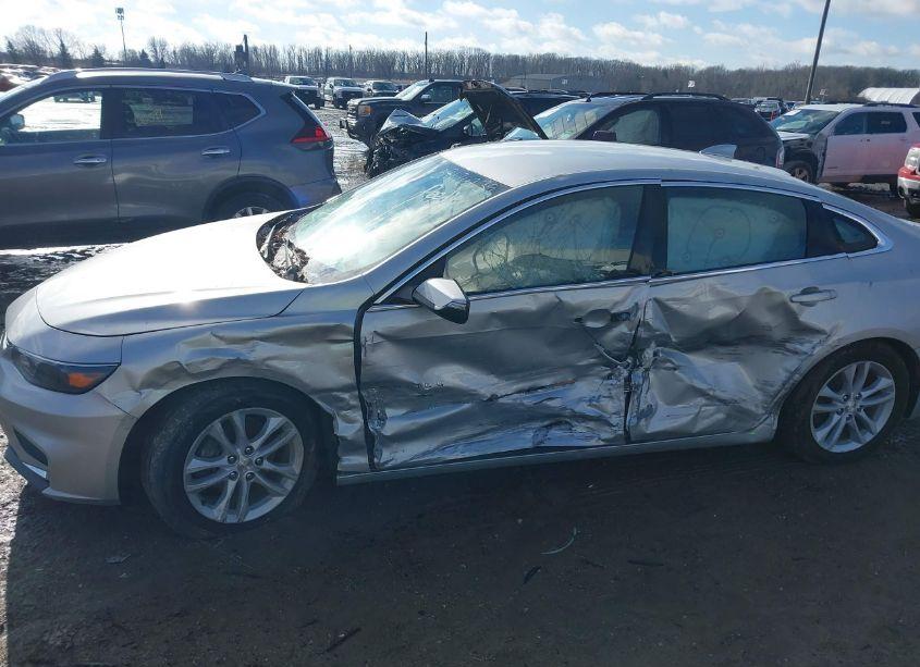 Photo 6 of 2016 Chevrolet Malibu 1LT (VIN 1G1ZE5ST2GF240325)