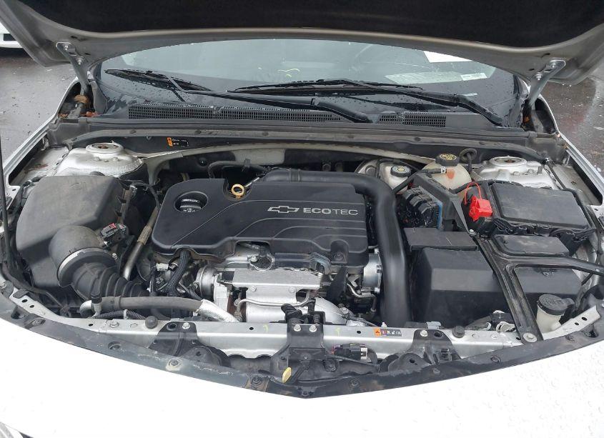 Photo 10 of 2016 Chevrolet Malibu 1LT (VIN 1G1ZE5ST2GF243905)