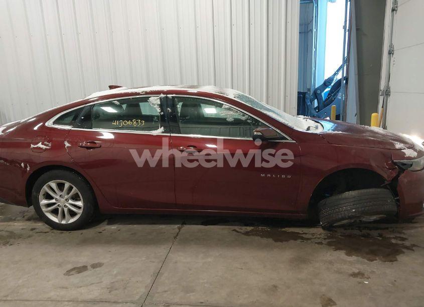 Photo 13 of 2016 Chevrolet Malibu 1LT (VIN 1G1ZE5ST2GF248943)