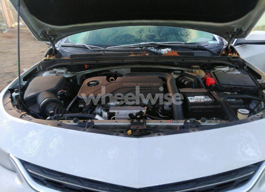 Photo 10 of 2016 Chevrolet Malibu 1LT (VIN 1G1ZE5ST2GF254564)