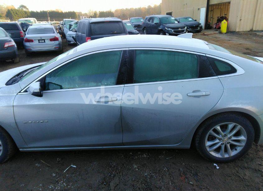 Photo 14 of 2016 Chevrolet Malibu 1LT (VIN 1G1ZE5ST2GF254564)