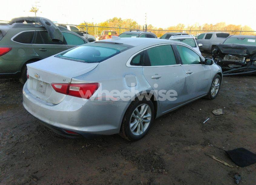Photo 4 of 2016 Chevrolet Malibu 1LT (VIN 1G1ZE5ST2GF254564)