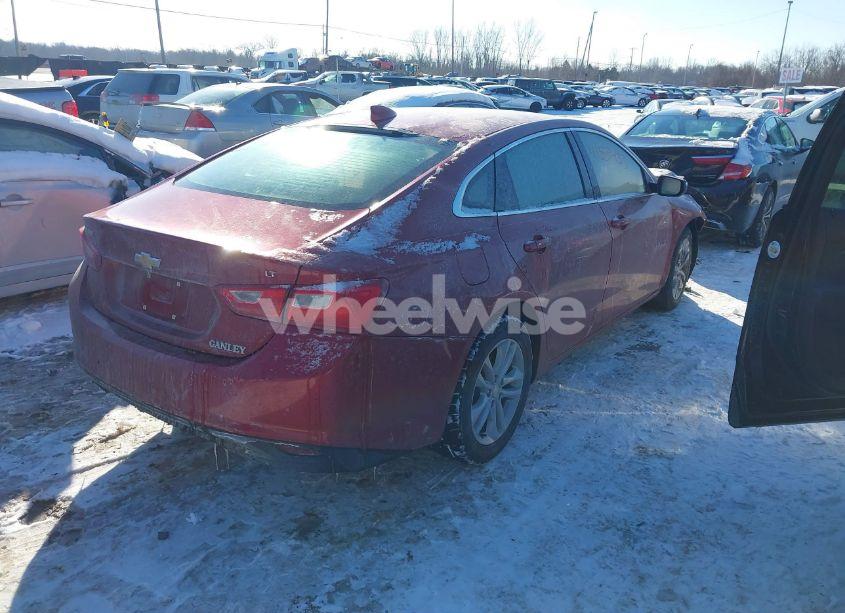 Photo 4 of 2016 Chevrolet Malibu 1LT (VIN 1G1ZE5ST2GF268092)