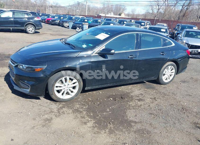 Photo 2 of 2016 Chevrolet Malibu 1LT (VIN 1G1ZE5ST2GF297995)