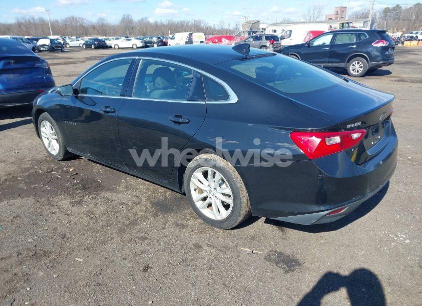 Photo 3 of 2016 Chevrolet Malibu 1LT (VIN 1G1ZE5ST2GF297995)