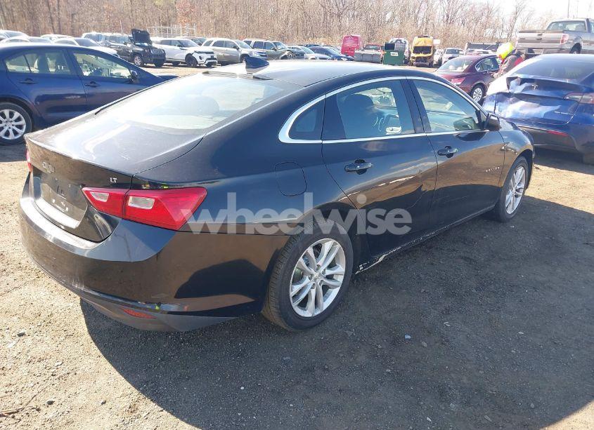 Photo 4 of 2016 Chevrolet Malibu 1LT (VIN 1G1ZE5ST2GF297995)