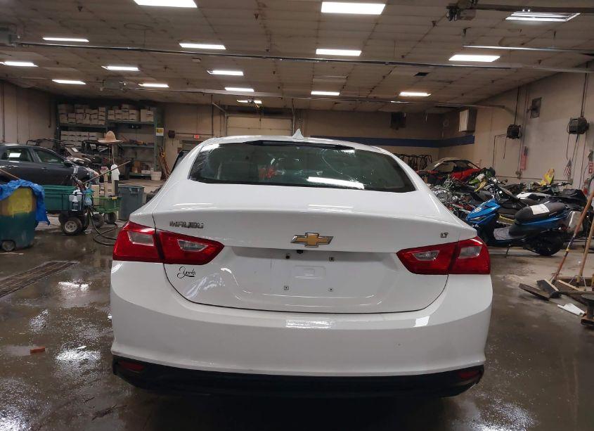 Photo 17 of 2016 Chevrolet Malibu 1LT (VIN 1G1ZE5ST2GF298998)