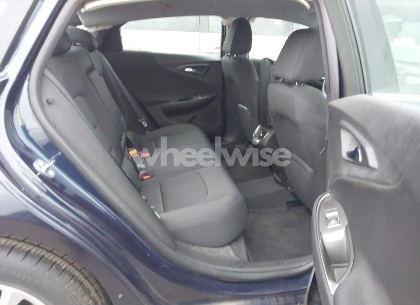 Photo 8 of 2016 Chevrolet Malibu 1LT (VIN 1G1ZE5ST2GF302614)