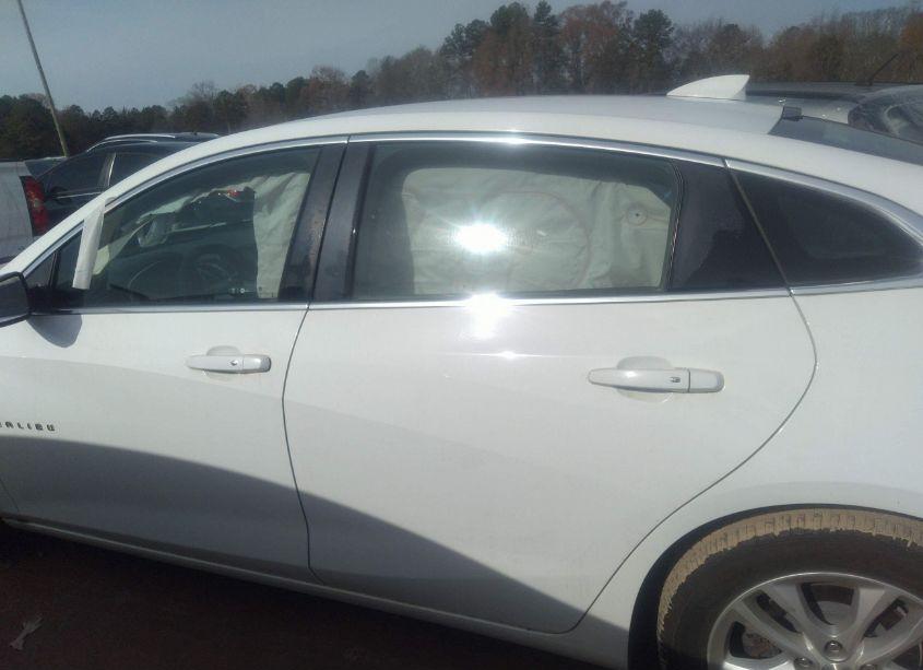 Photo 14 of 2016 Chevrolet Malibu 1LT (VIN 1G1ZE5ST2GF303519)