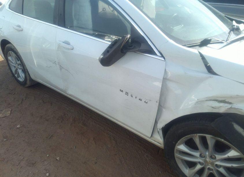 Photo 17 of 2016 Chevrolet Malibu 1LT (VIN 1G1ZE5ST2GF303519)