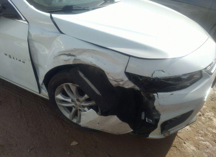 Photo 6 of 2016 Chevrolet Malibu 1LT (VIN 1G1ZE5ST2GF303519)