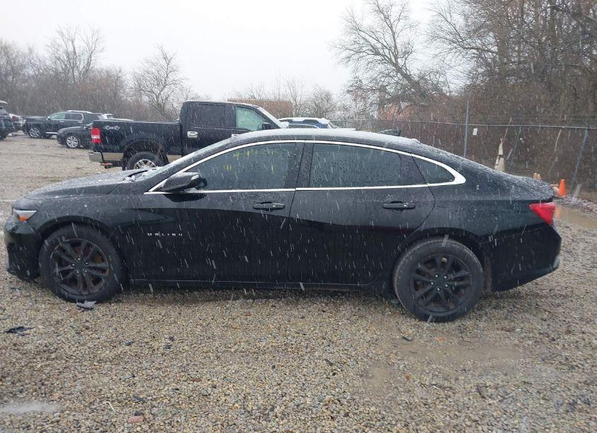 Photo 14 of 2016 Chevrolet Malibu 1LT (VIN 1G1ZE5ST2GF306355)