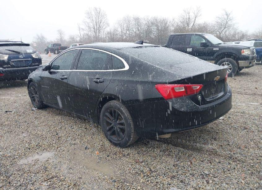 Photo 3 of 2016 Chevrolet Malibu 1LT (VIN 1G1ZE5ST2GF306355)