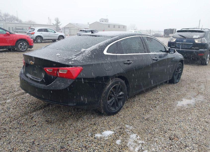 Photo 4 of 2016 Chevrolet Malibu 1LT (VIN 1G1ZE5ST2GF306355)