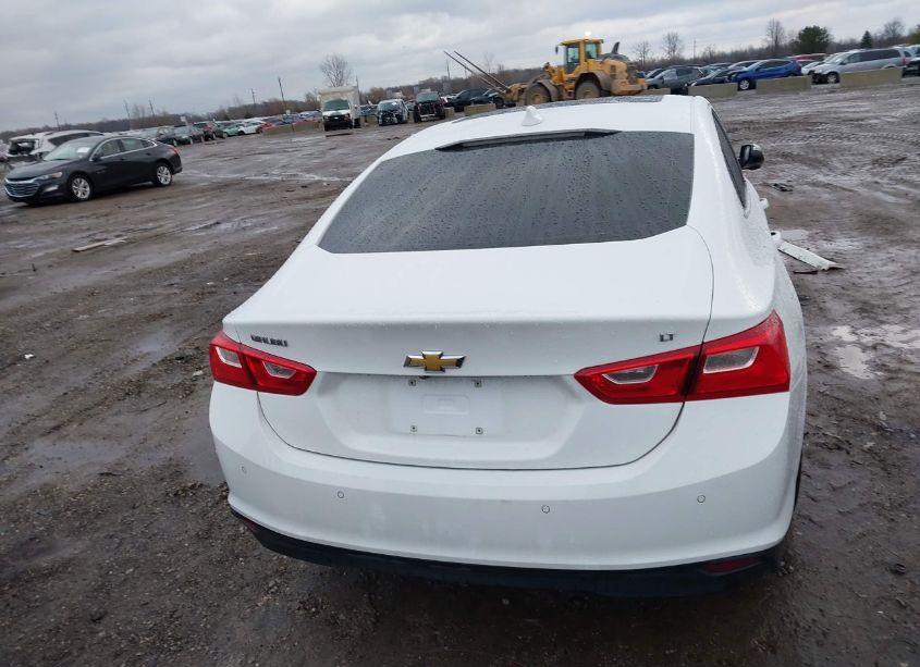 Photo 16 of 2016 Chevrolet Malibu LT (VIN 1G1ZE5ST2GF316433)