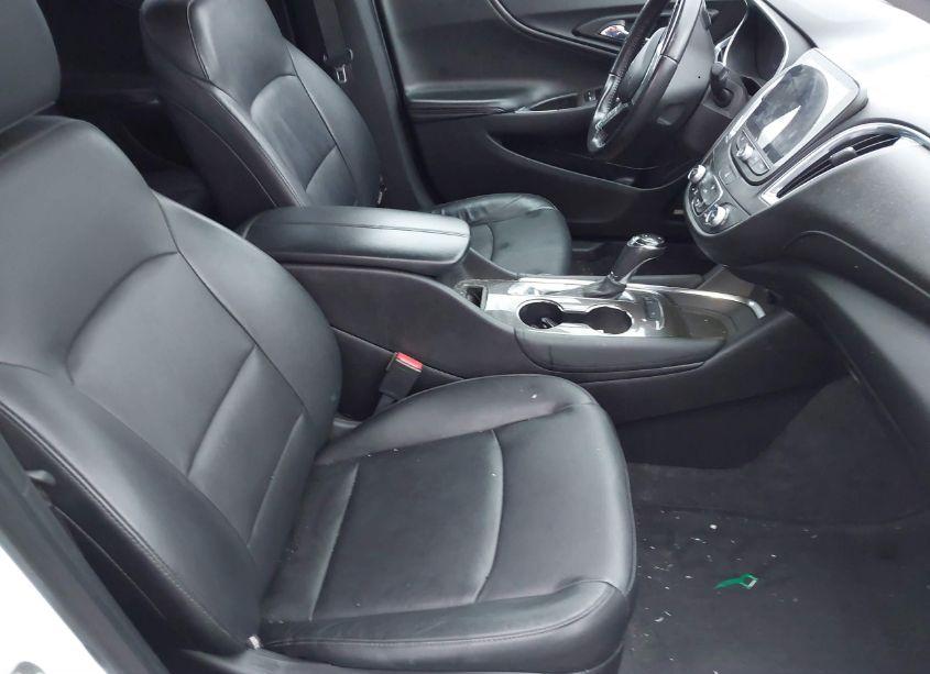 Photo 5 of 2016 Chevrolet Malibu LT (VIN 1G1ZE5ST2GF316433)