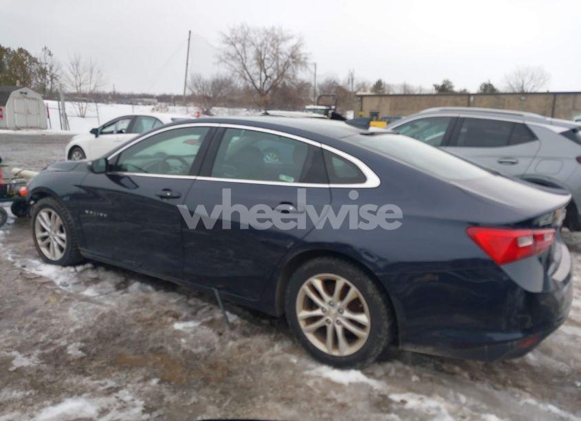 Photo 3 of 2016 Chevrolet Malibu 1LT (VIN 1G1ZE5ST2GF324788)