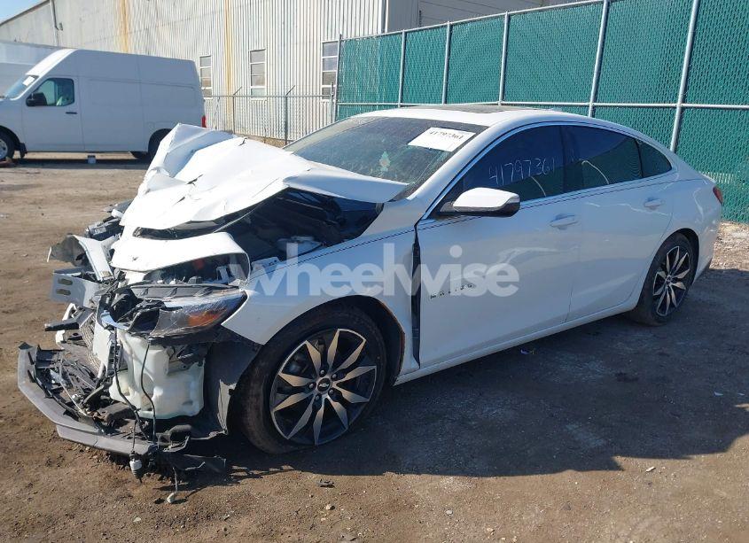 Photo 2 of 2016 Chevrolet Malibu 1LT (VIN 1G1ZE5ST2GF338237)